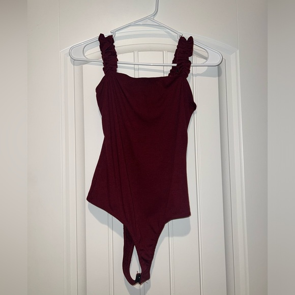 Maroon ribbed bodysuit - Picture 1 of 6
